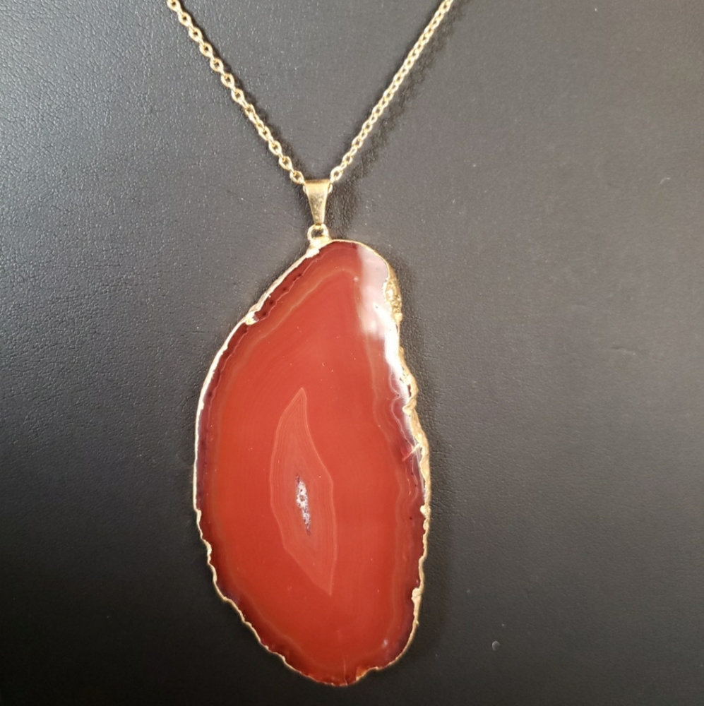 Gold Plated Agate Slice Pendant on Gold Plated Chain